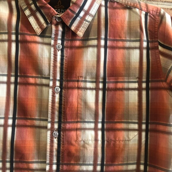 Prana Button Down Short Sleeve Sz S Plaid Shirts Set of 2 Pocket Casual Street W - Picture 4 of 9